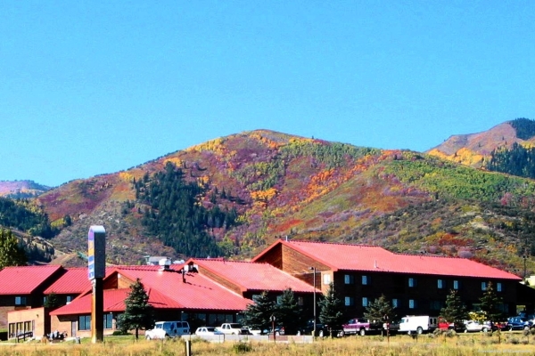 Best Western Plus Landmark Inn